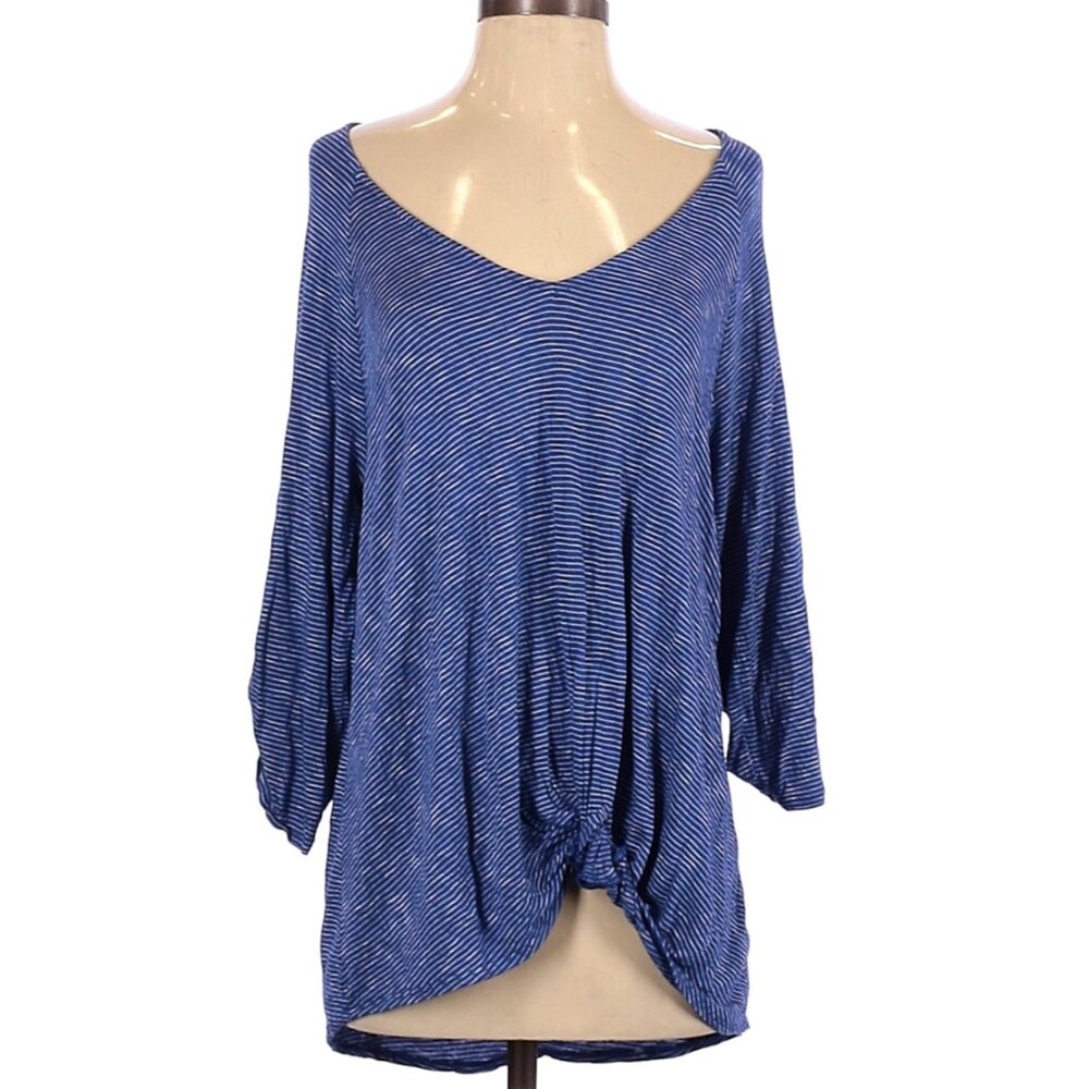 Gibson 3/4 Sleeve Blue thin stripe V neck Top with knot front Size M